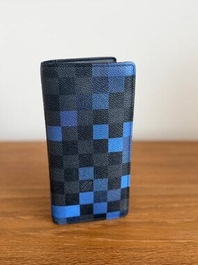 Louis Vuitton Brazza Wallet